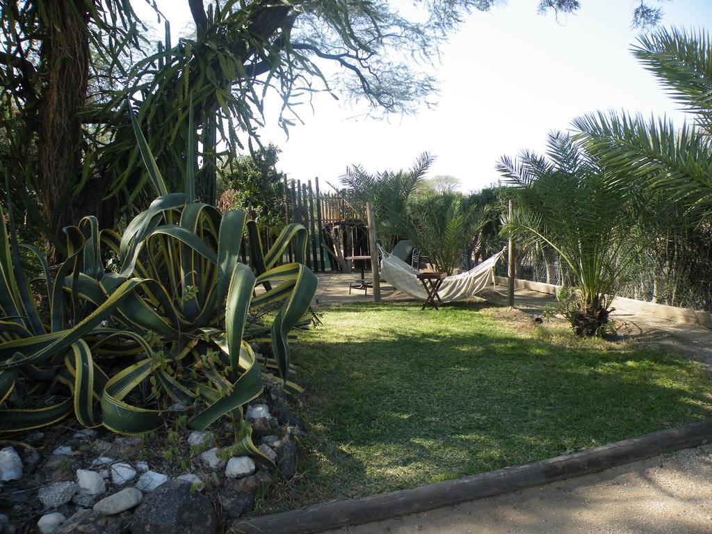 Otjohotozu Guestfarm Hotel Omaruru Exterior photo